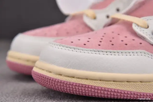 HYPE AJ Scott x DM7866-600 Low Travis 1 SP OG 0527